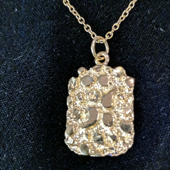 Rhodium Plated Chunky Filigree Medallion Pendant Necklace Set